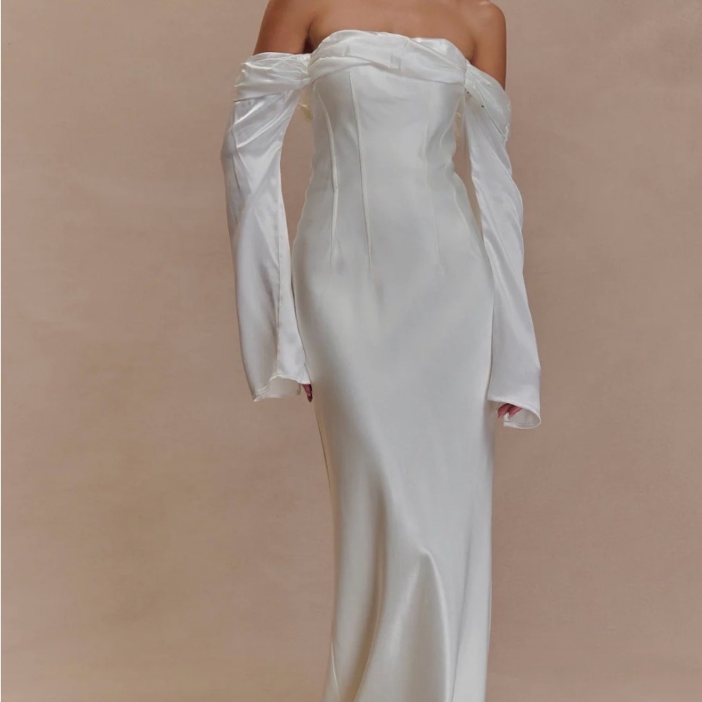 Meshki Strapless Giselle White Gown